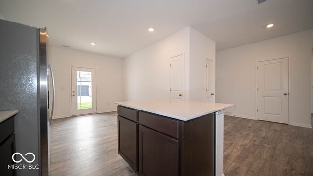 6121 Rhinecliff Drive, Whitestown, IN 46075