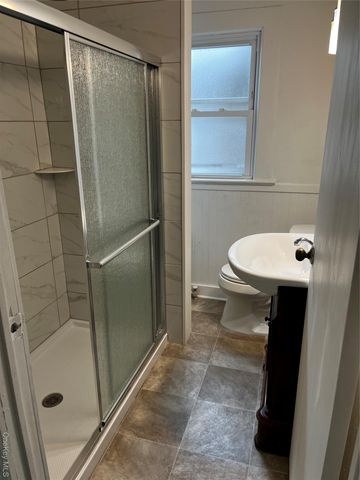 1A Second Ave East Islip Ave, East Islip, NY 11730