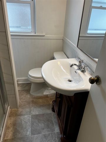 1A Second Ave East Islip Ave, East Islip, NY 11730