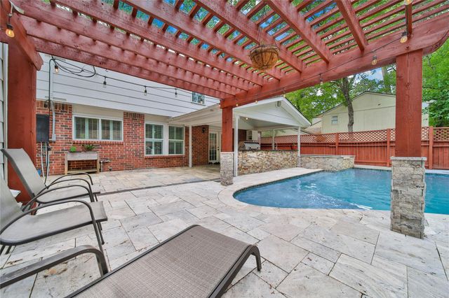 180 Maple Branch Street, The Woodlands, TX 77380