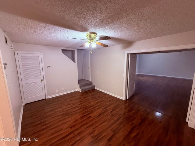 8323 CENTURY POINT Drive N, Jacksonville, FL 32216