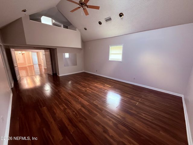 8323 CENTURY POINT Drive N, Jacksonville, FL 32216