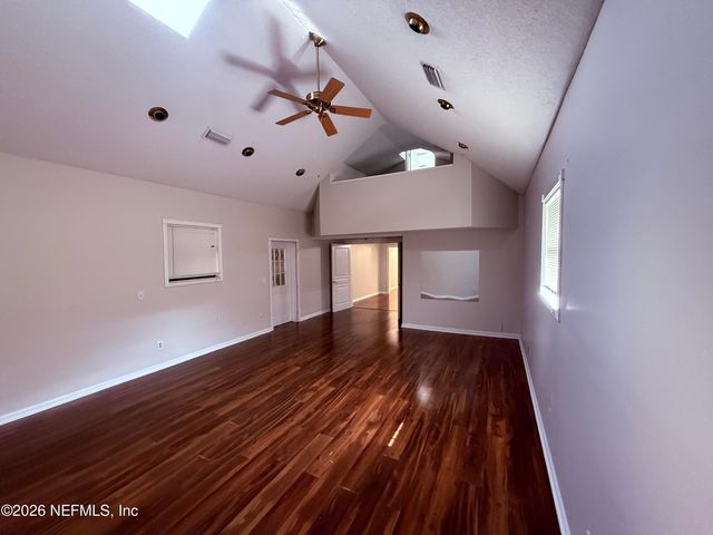 8323 CENTURY POINT Drive N, Jacksonville, FL 32216