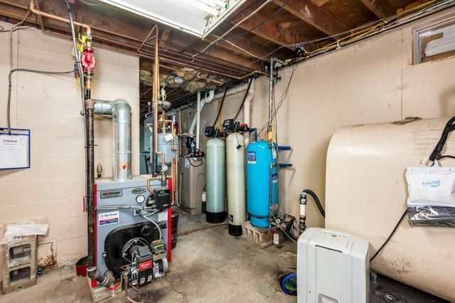 87 Edgewater Drive, Barrington, NH 03825