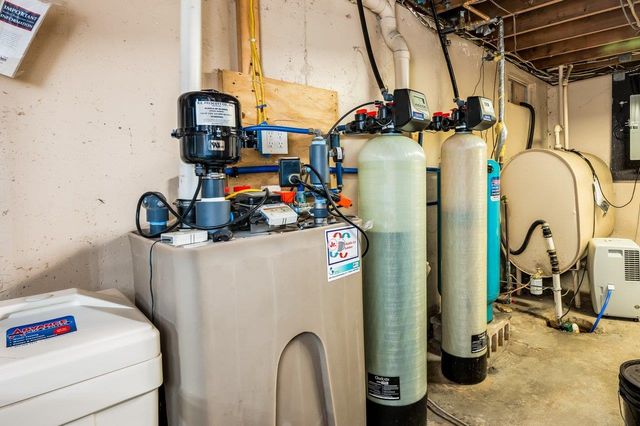 87 Edgewater Drive, Barrington, NH 03825