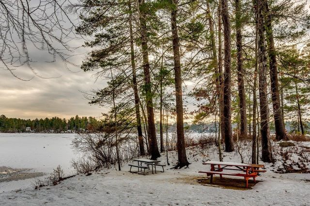 87 Edgewater Drive, Barrington, NH 03825