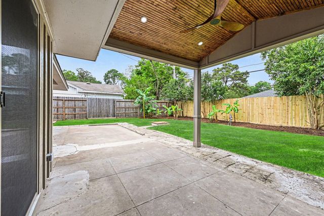 9522 Winsome Lane, Houston, TX 77063