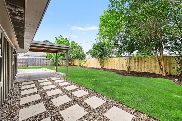 9522 Winsome Lane, Houston, TX 77063