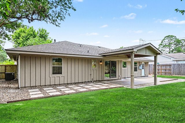 9522 Winsome Lane, Houston, TX 77063