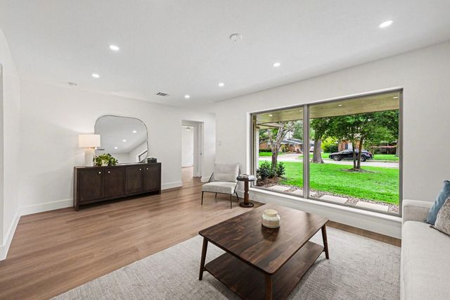 9522 Winsome Lane, Houston, TX 77063
