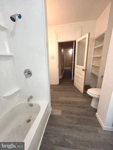 441 E STRAWBERRY ST, Lancaster, PA 17602