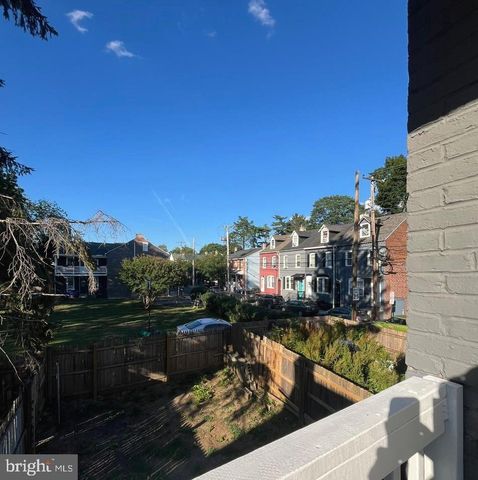 441 E STRAWBERRY ST, Lancaster, PA 17602