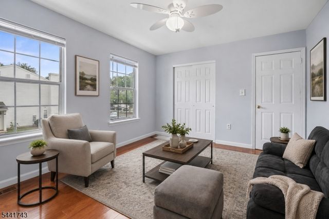 85 Almond Dr, Franklin Twp., NJ 08873