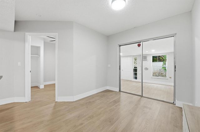 7318 NW 75th Street, Tamarac, FL 33321