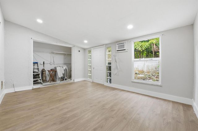 7318 NW 75th Street, Tamarac, FL 33321
