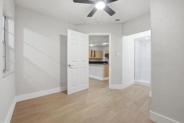 7318 NW 75th Street, Tamarac, FL 33321