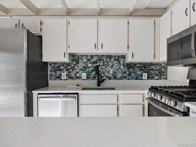 6 Lakeside Drive, Monticello, NY 12701