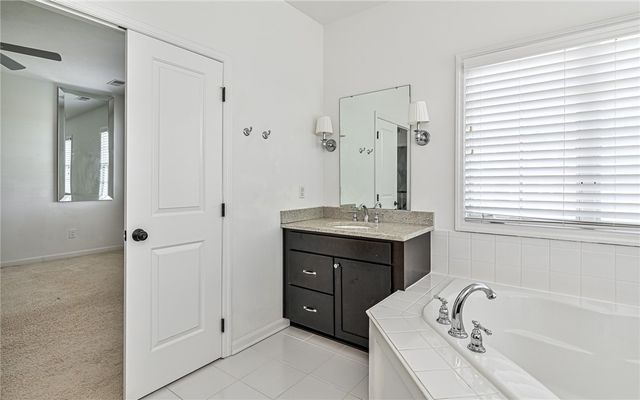 300 Osona Ln, Marshall, PA 16046