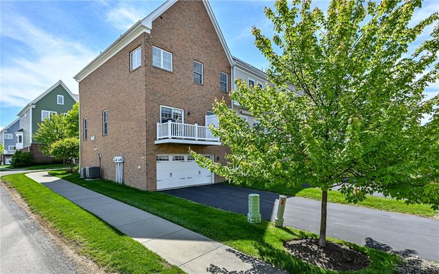 300 Osona Ln, Marshall, PA 16046
