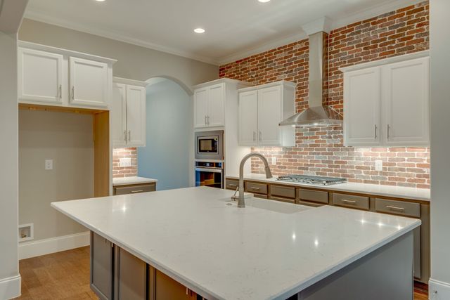 10 Elissa Place, Hendersonville, TN 37075