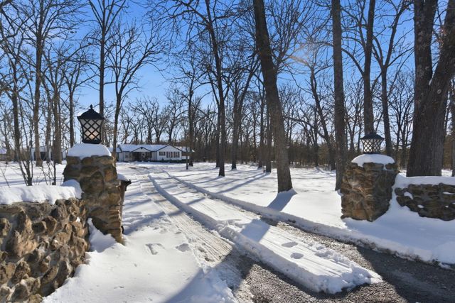 1908 State Highway Jj, Sparta, MO 65753