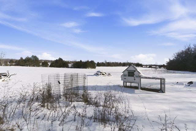 1908 State Highway Jj, Sparta, MO 65753