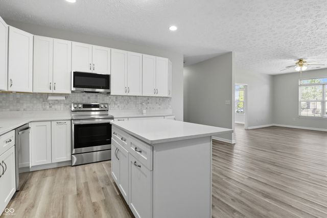 2511 Big Bear Lane, Indianapolis, IN 46217