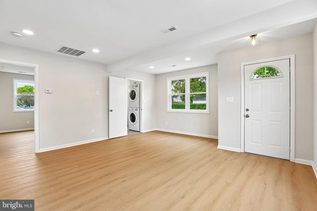 6721 HAREWOOD PARK DR, Middle River, MD 21220