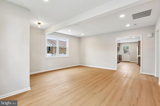 6721 HAREWOOD PARK DR, Middle River, MD 21220