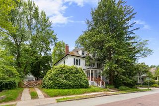 12 Windermere Ave, Arlington, MA 02476