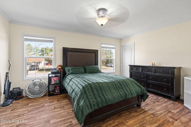 174 Sanders Drive, Hubert, NC 28539