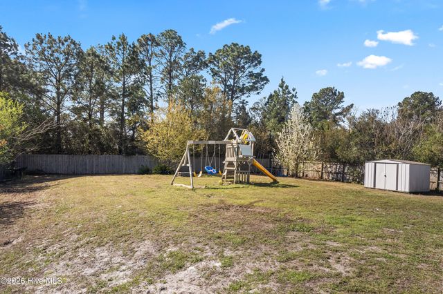 174 Sanders Drive, Hubert, NC 28539