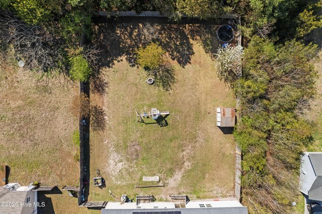 174 Sanders Drive, Hubert, NC 28539