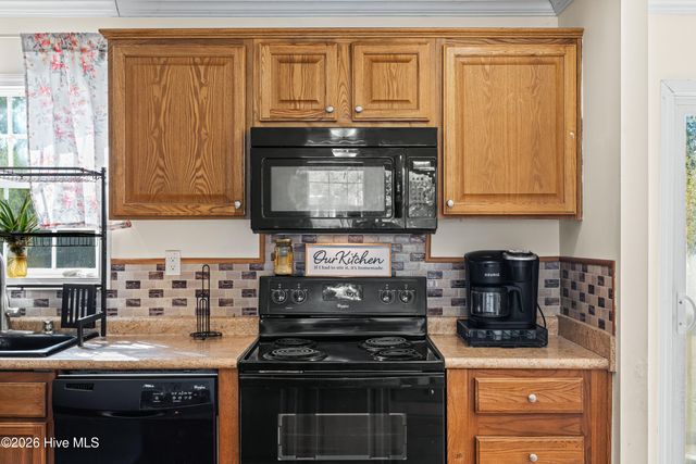 174 Sanders Drive, Hubert, NC 28539