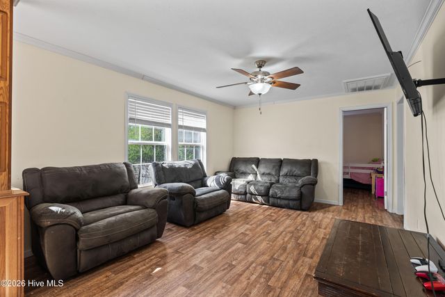 174 Sanders Drive, Hubert, NC 28539