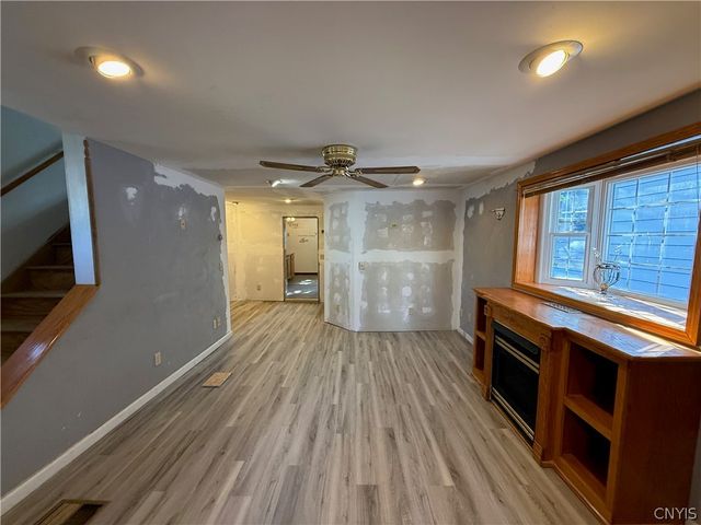 242 West 8th Street, Oswego, NY 13126