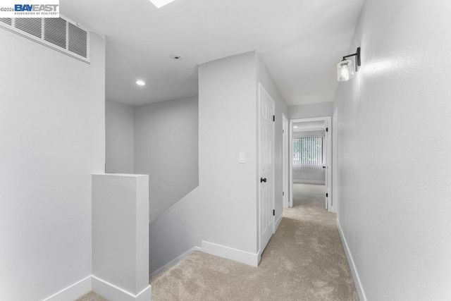 5360 Brookside Ct, Pleasanton, CA 94588