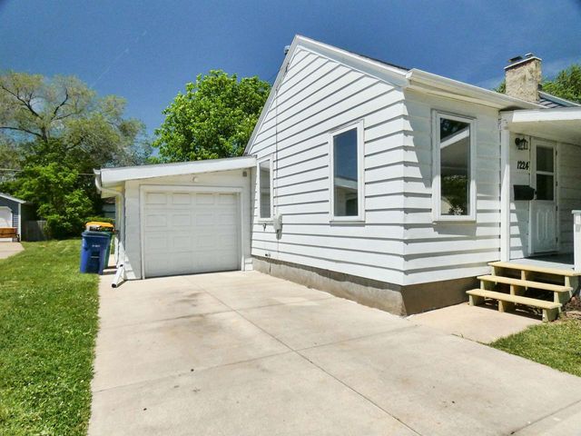 1224 WIRTZ AVENUE, Green Bay, WI 54304