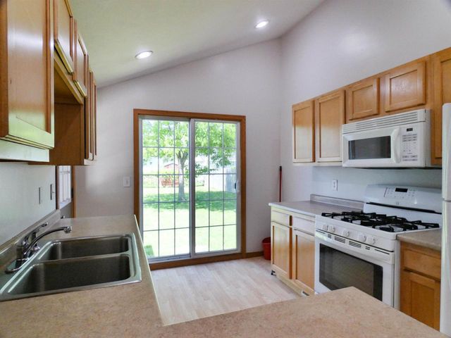 1224 WIRTZ AVENUE, Green Bay, WI 54304