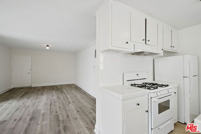 7540 Hampton 206, West Hollywood, CA 90046