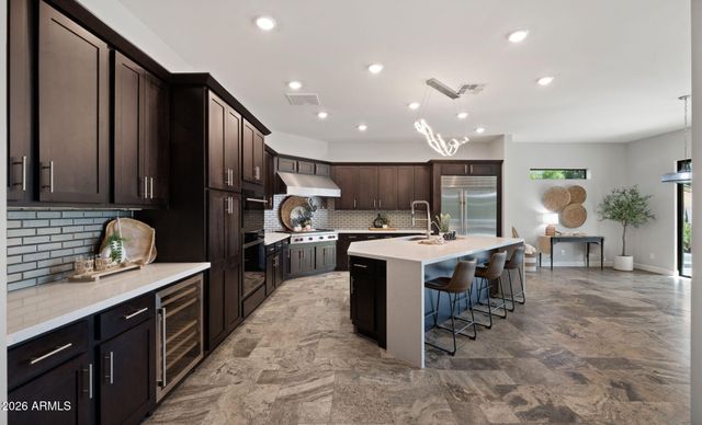 6684 S SAN PABLO Avenue, Gilbert, AZ 85298