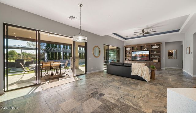 6684 S SAN PABLO Avenue, Gilbert, AZ 85298
