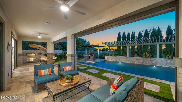 6684 S SAN PABLO Avenue, Gilbert, AZ 85298