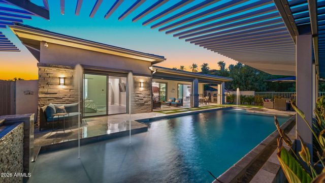 6684 S SAN PABLO Avenue, Gilbert, AZ 85298