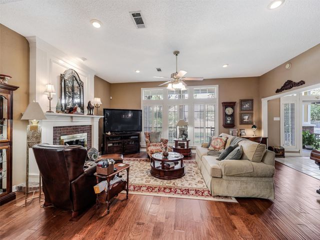 507 W White Street, Anna, TX 75409