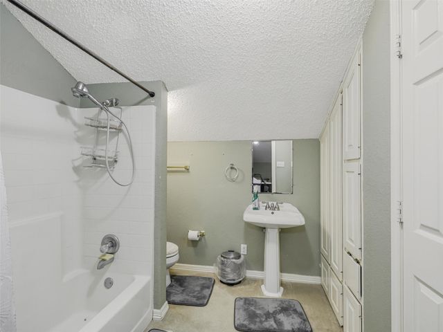 507 W White Street, Anna, TX 75409