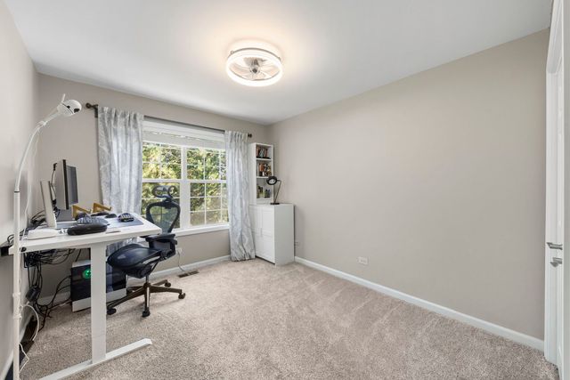 808 Shandrew Drive 808, Naperville, IL 60540