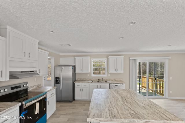 6012 INDIAN Trail, Keystone Heights, FL 32656