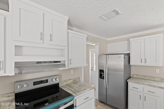 6012 INDIAN Trail, Keystone Heights, FL 32656