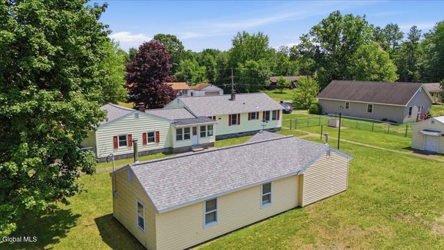 9 Lupine Lane, Queensbury, NY 12804